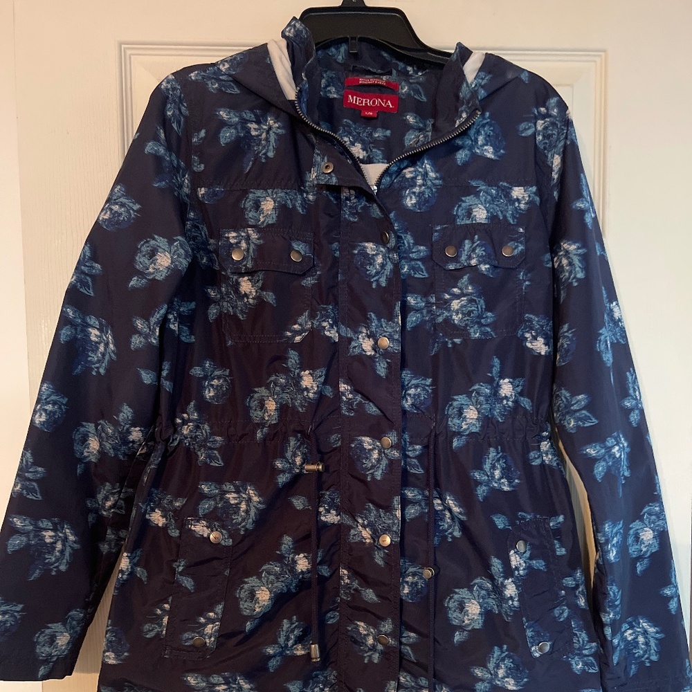 Women's Merona Blue Floral Rain Jacket size L